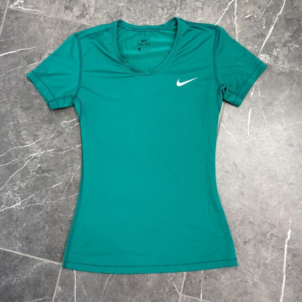Nike PRO Women's Teal Seafoam Short Sleeve Fitted DRI Fit Tee Size M